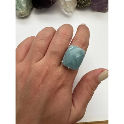 Anéis em prata com pedras lapidadas