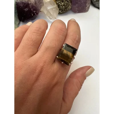 Anéis em prata com pedras tamanho médio